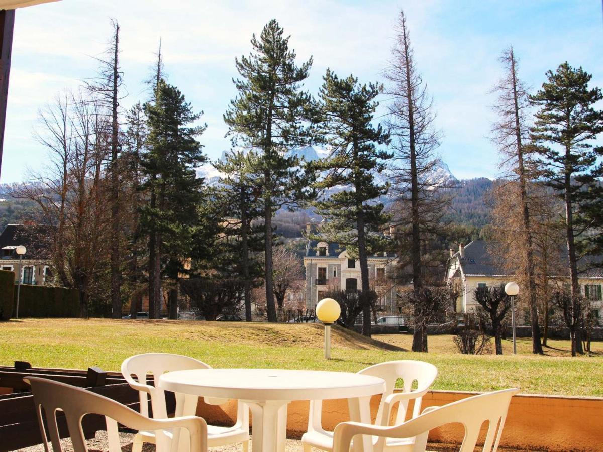 T2 Centre Barcelonnette Avec Garage, Terrasse Et Parc Prive - Fr-1-165A-101 Exterior foto