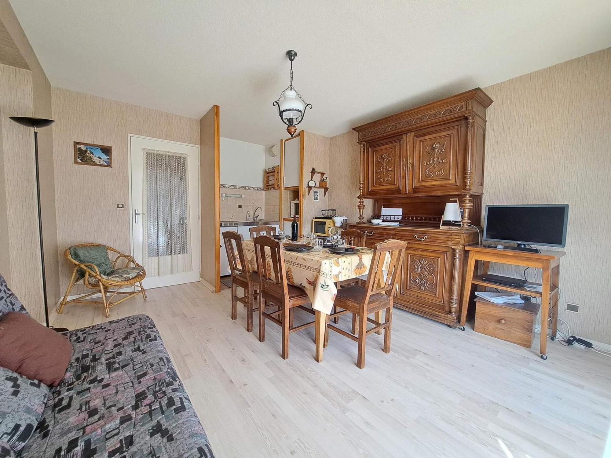 T2 Centre Barcelonnette Avec Garage, Terrasse Et Parc Prive - Fr-1-165A-101 Exterior foto